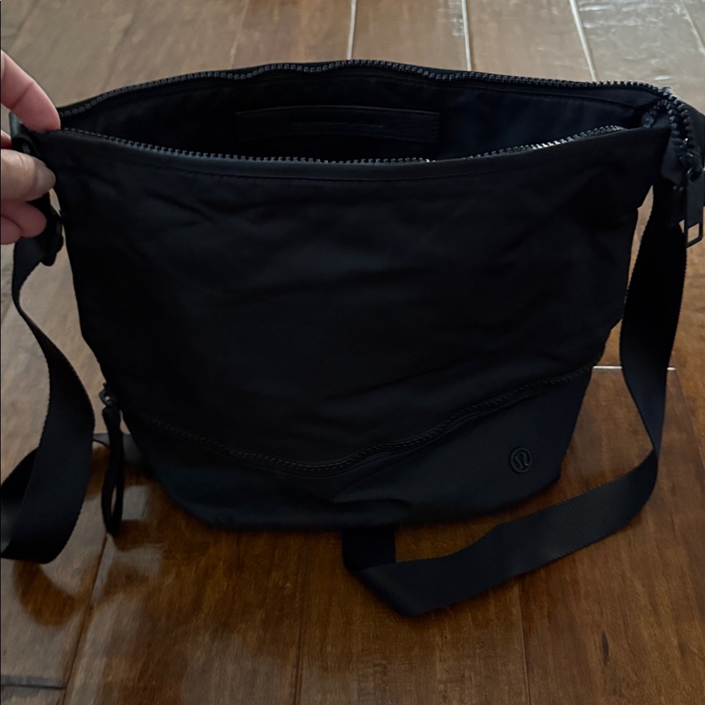 Lululemon Crossbody Bag - Picture 2 of 8